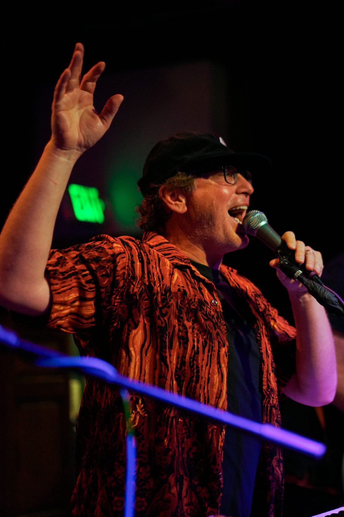 Vocals mid-song under stage lights
